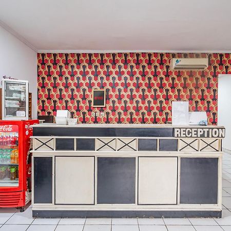 Collection O Hotel Sanira Bandung Zewnętrze zdjęcie