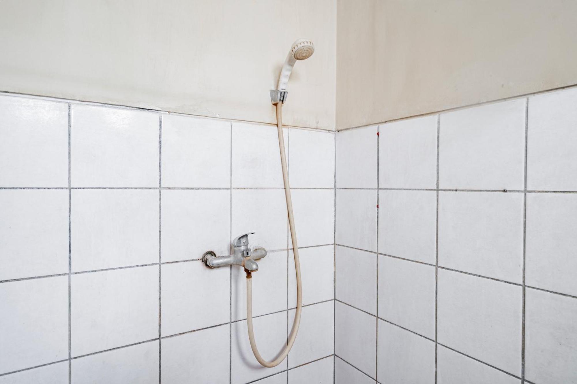 Collection O Hotel Sanira Bandung Zewnętrze zdjęcie
