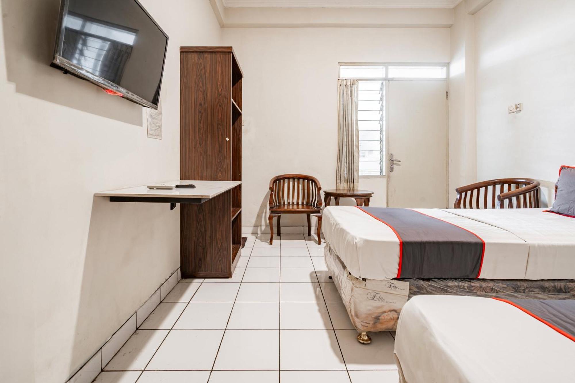 Collection O Hotel Sanira Bandung Zewnętrze zdjęcie