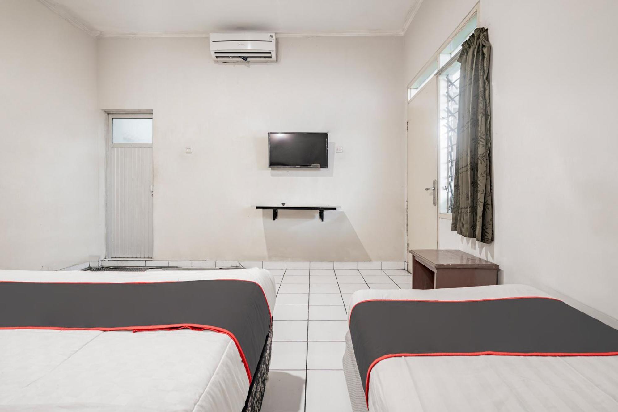 Collection O Hotel Sanira Bandung Zewnętrze zdjęcie